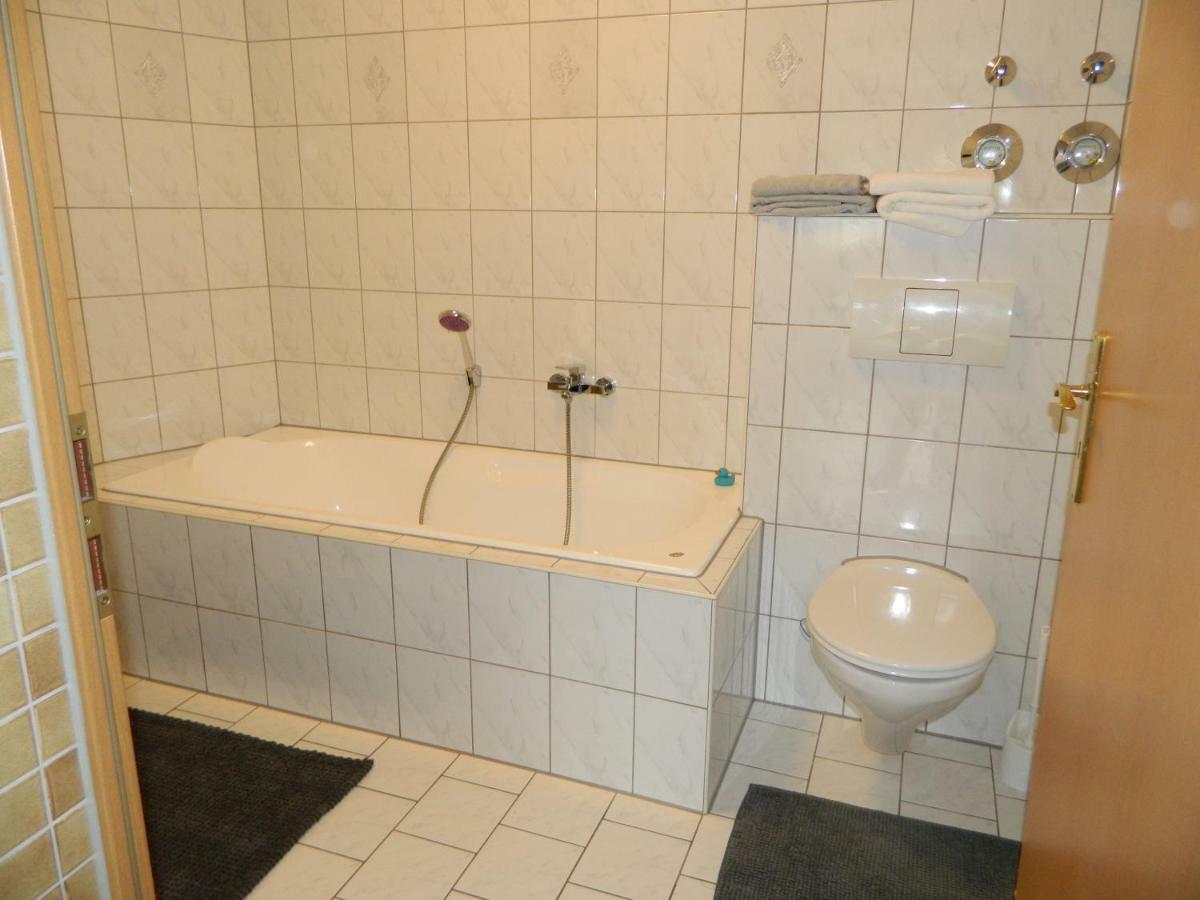 Ferienwohnung Unter den Linden Halbe Exterior foto